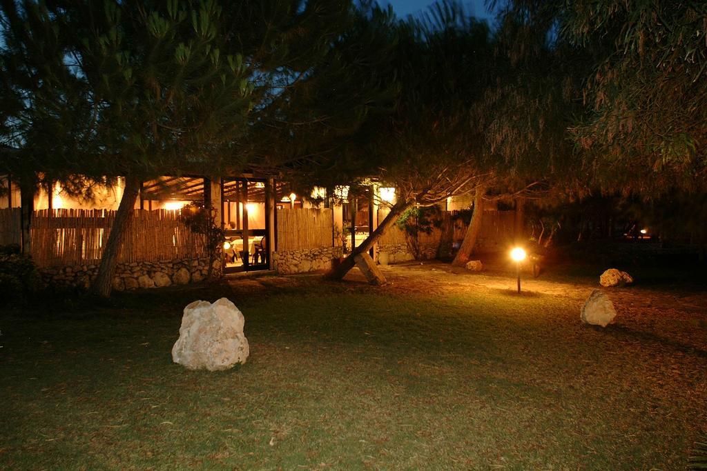 Hotel Ristorante Sa Pedrera กาบราส ภายนอก รูปภาพ