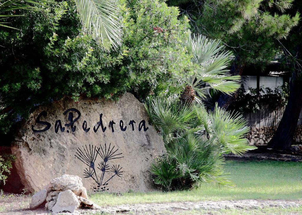 Hotel Ristorante Sa Pedrera กาบราส ภายนอก รูปภาพ